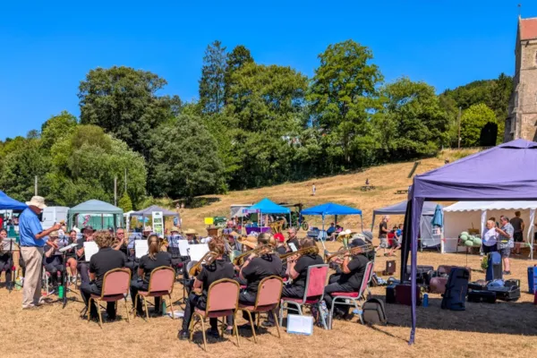 [Article 1 Title - Add descriptive alt text]