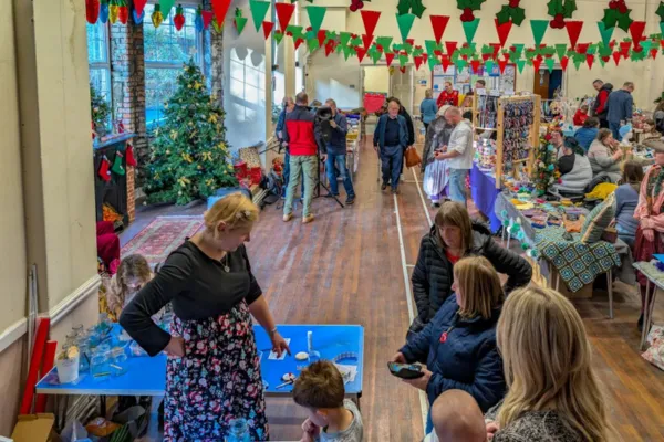 [Descriptive alt text for the featured image]